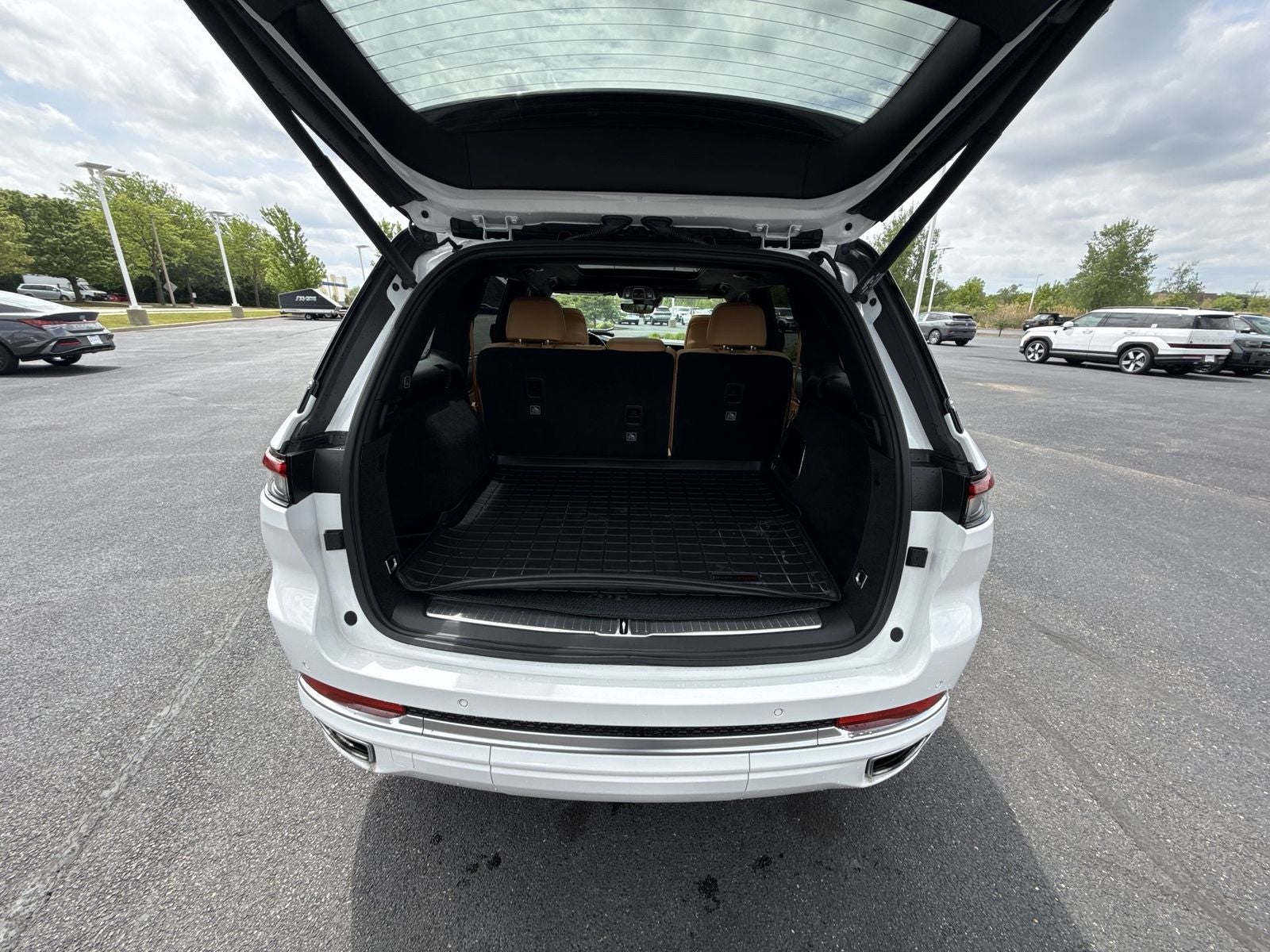 2025 Jeep Grand Cherokee Summit Reserve