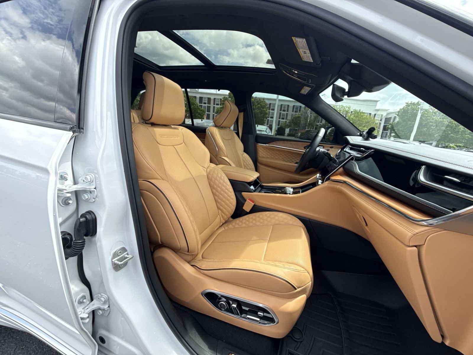 2025 Jeep Grand Cherokee Summit Reserve