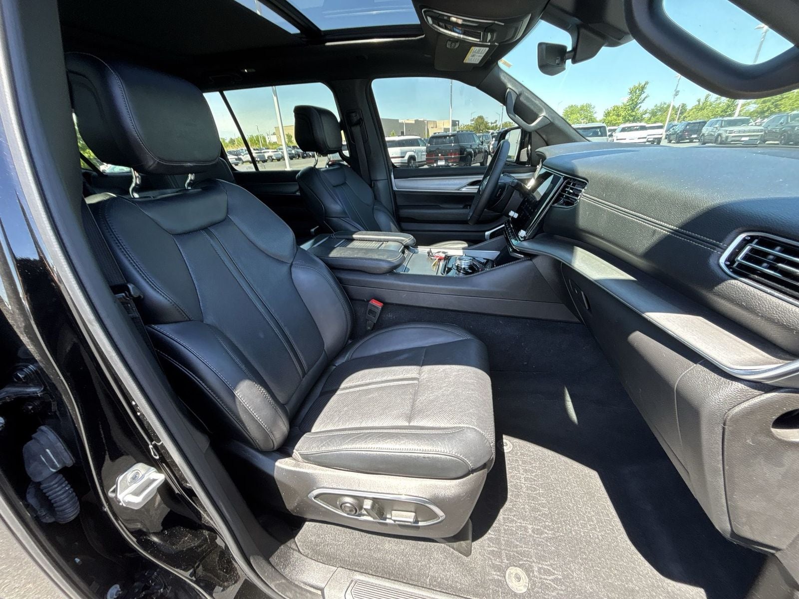 2024 Jeep Wagoneer L Series II