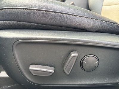 2022 Ford Escape Hybrid Titanium