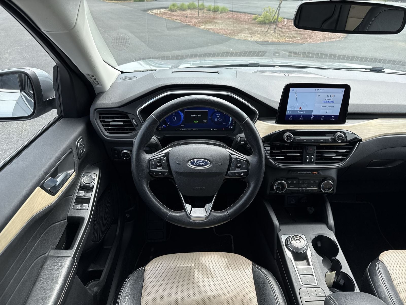 2022 Ford Escape Hybrid Titanium