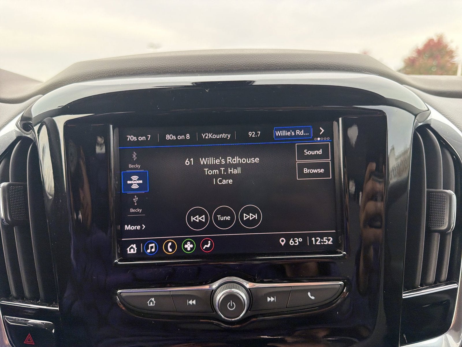 2020 Chevrolet Traverse LT Cloth w/2FL