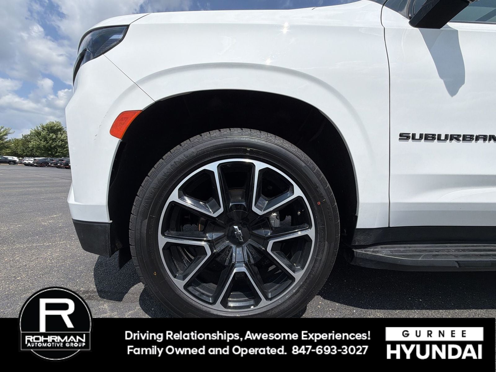 2023 Chevrolet Suburban RST