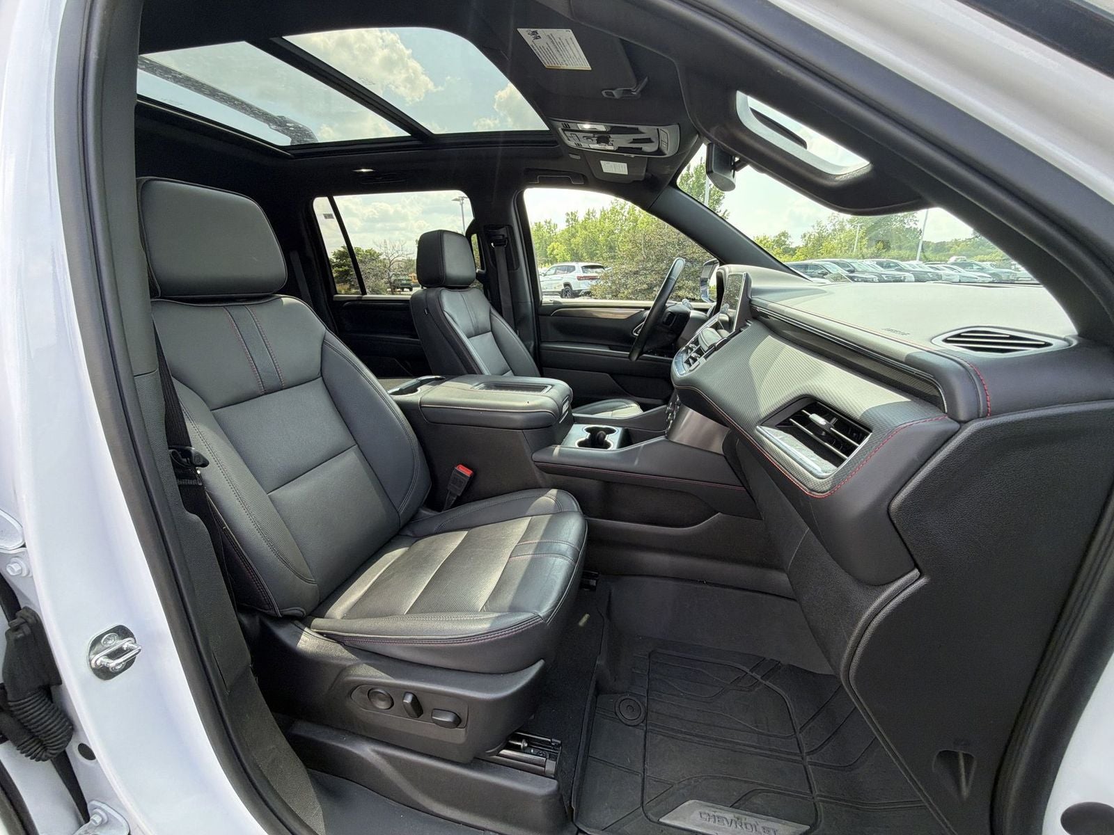 2023 Chevrolet Suburban RST