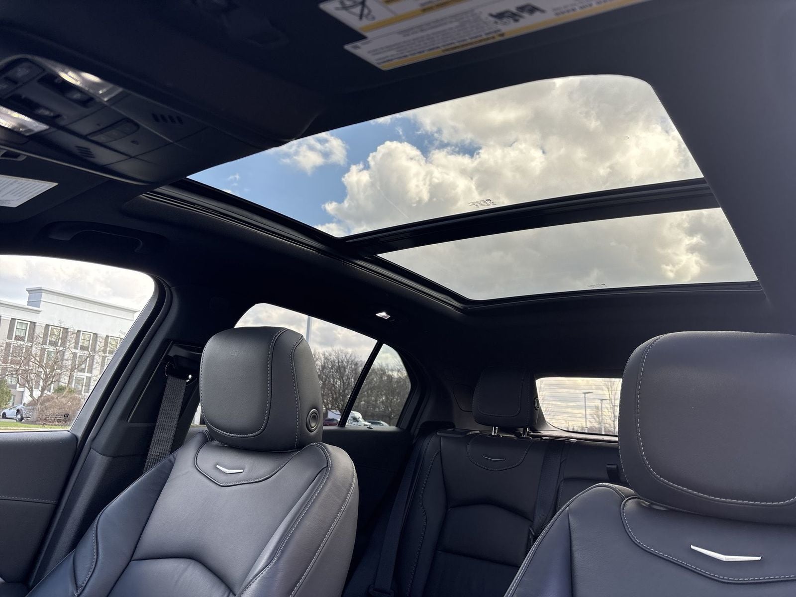 2023 Cadillac XT4 Premium Luxury