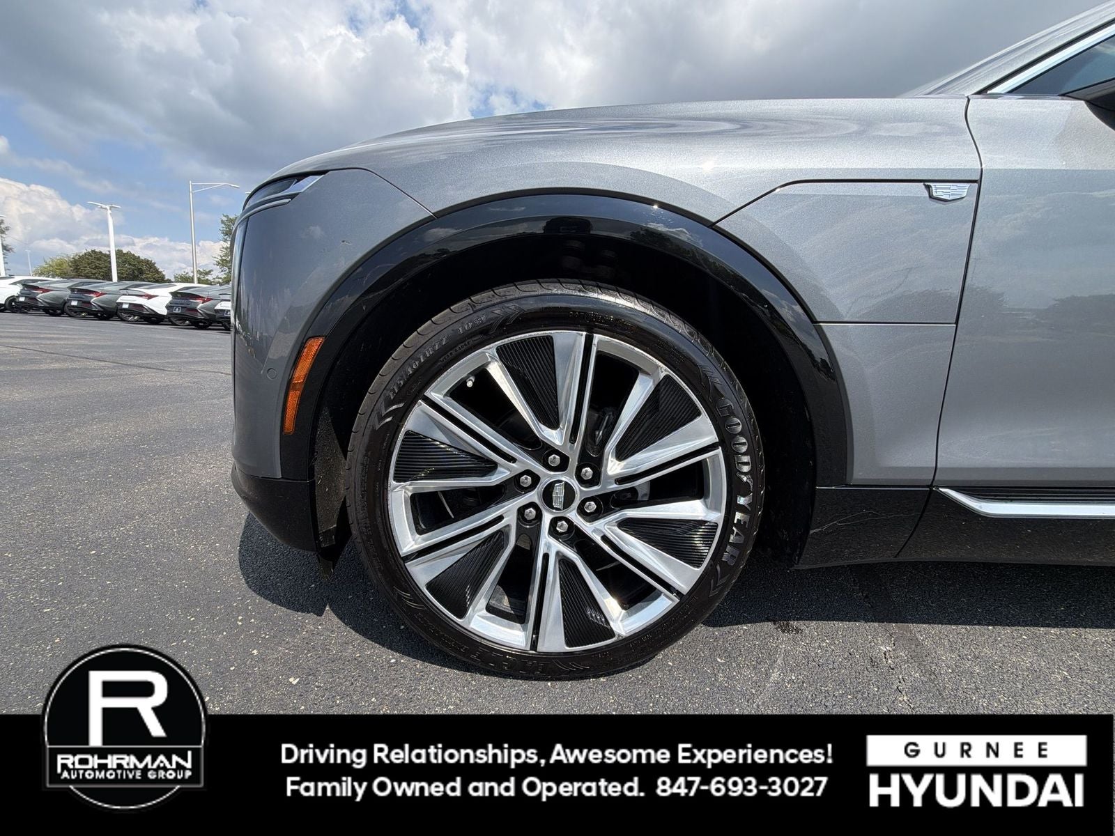 2023 Cadillac LYRIQ Luxury