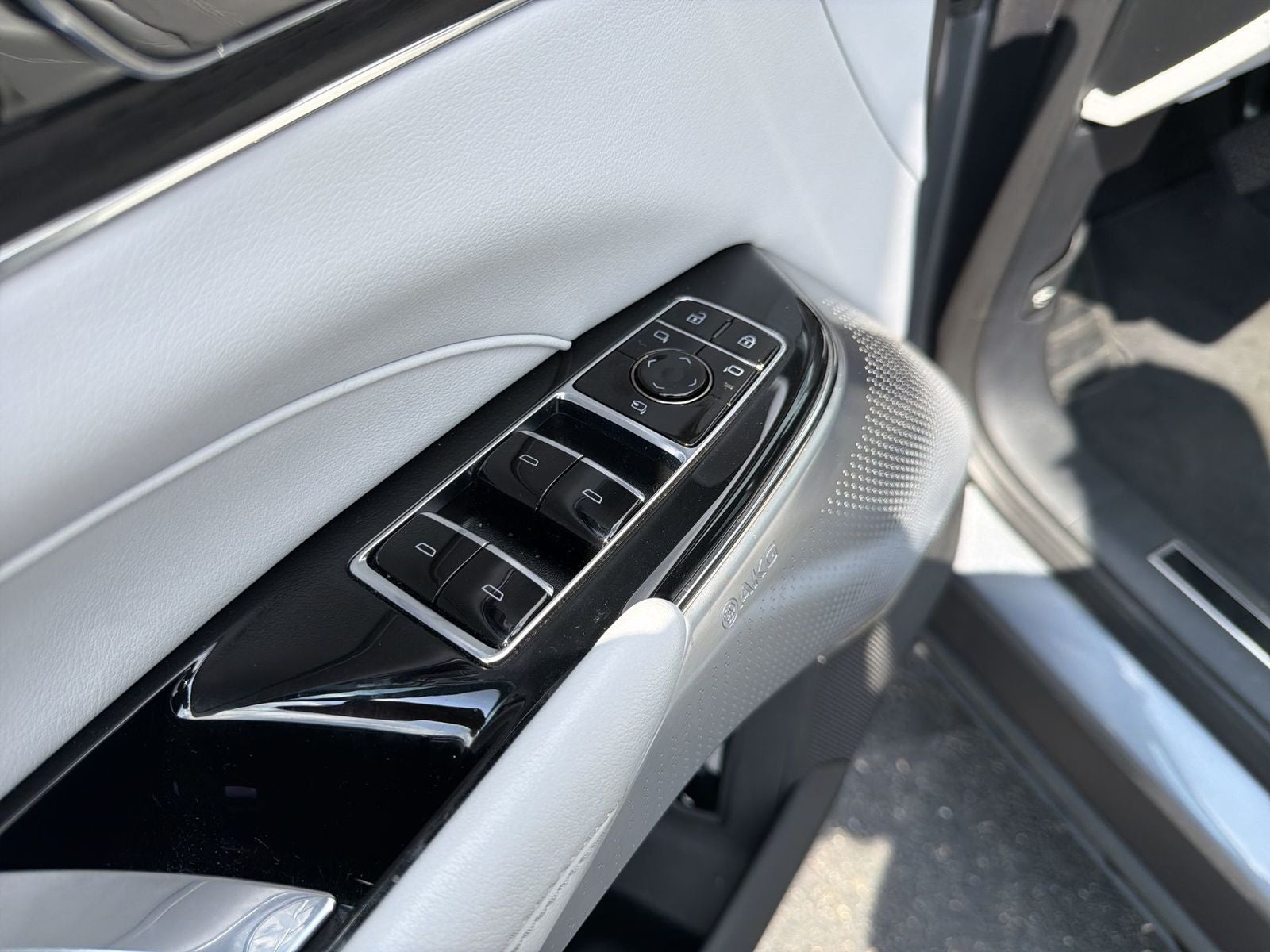 2023 Cadillac LYRIQ Luxury