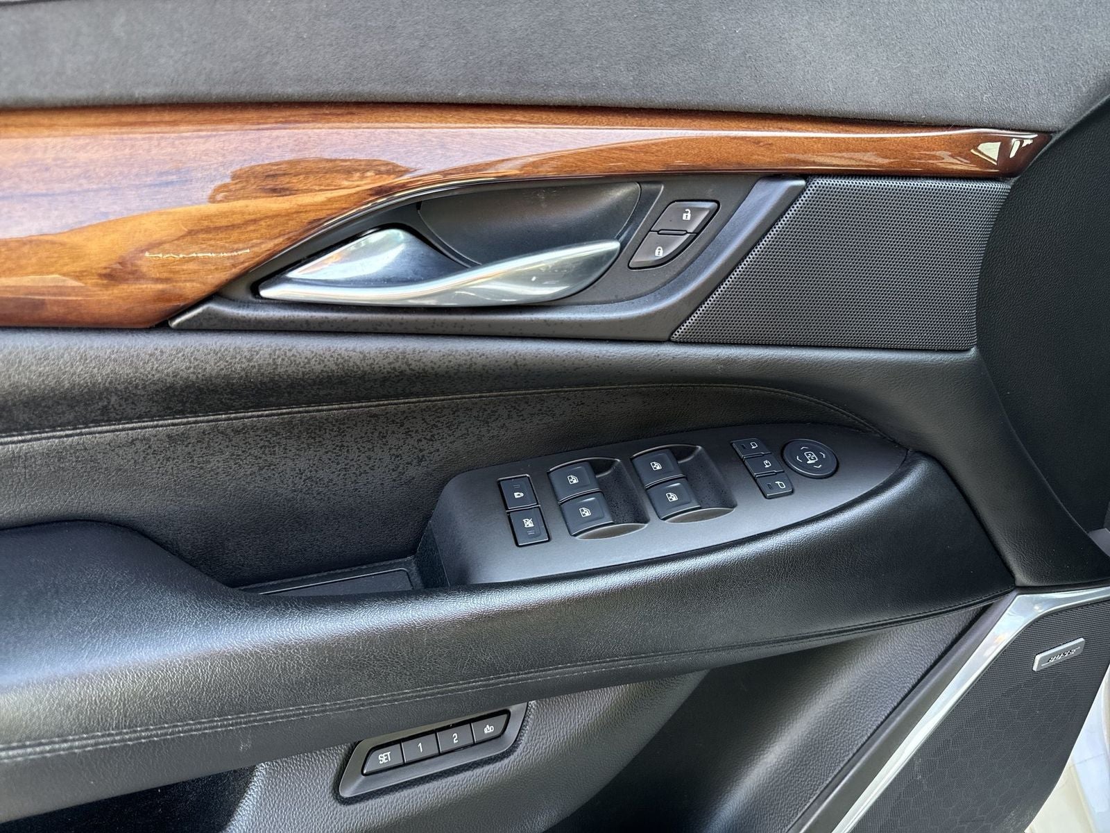 2016 Cadillac Escalade Luxury