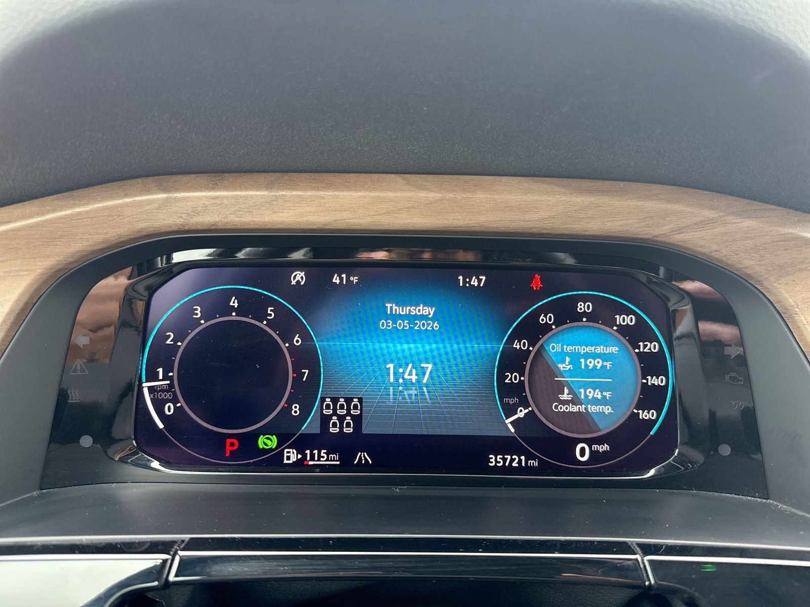 2024 Volkswagen Atlas 2.0T SE w/Technology