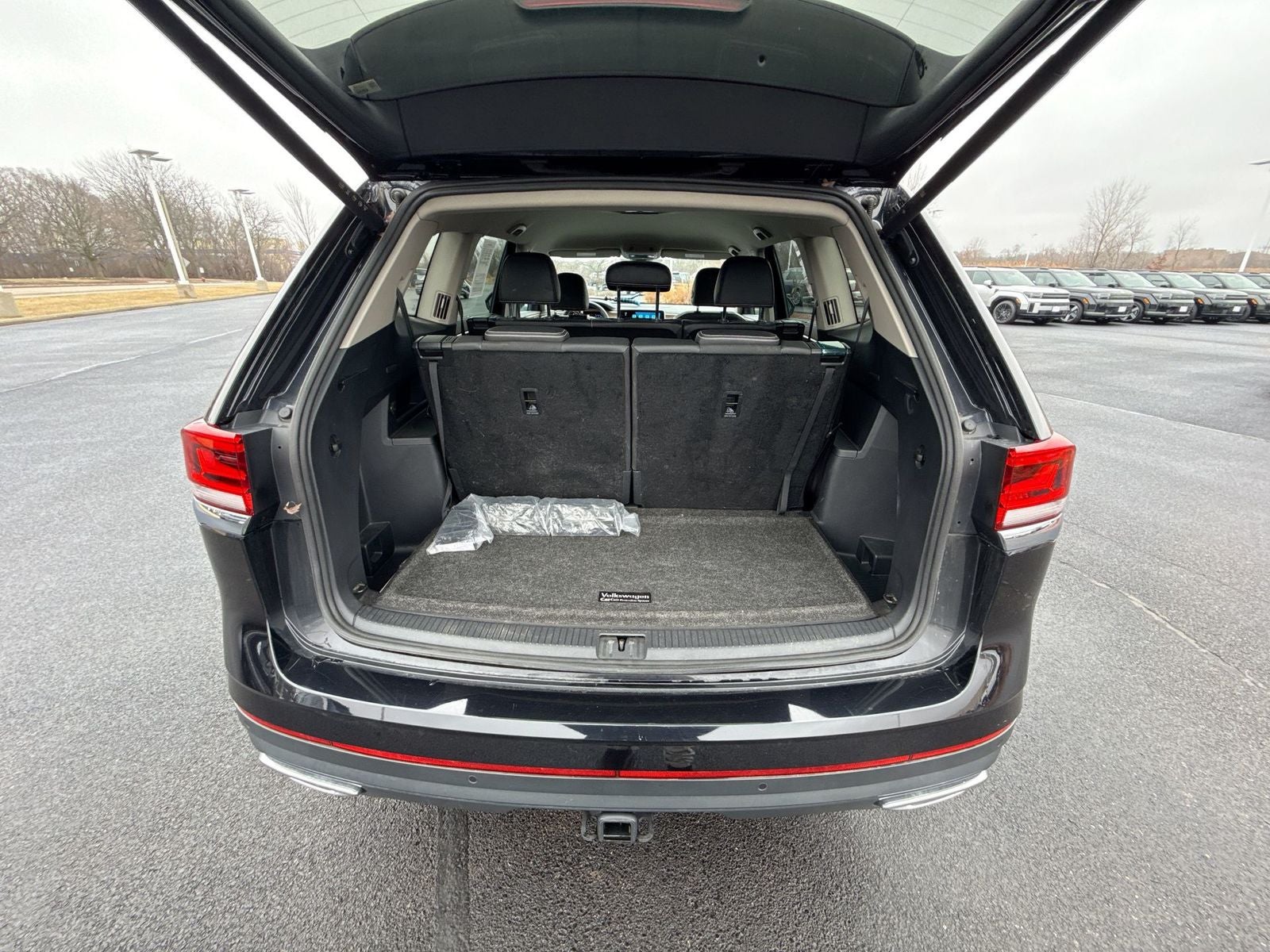 2024 Volkswagen Atlas 2.0T SE w/Technology