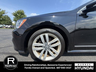 2016 Volkswagen Passat SEL