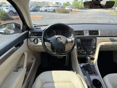 2016 Volkswagen Passat SEL