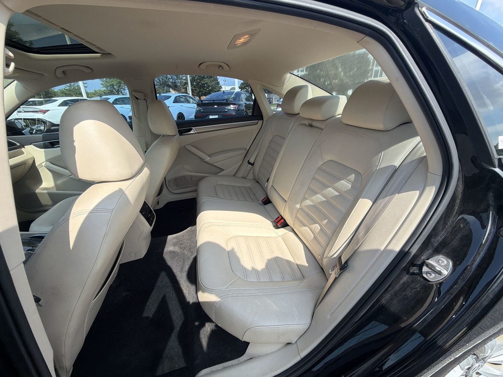 2016 Volkswagen Passat SEL