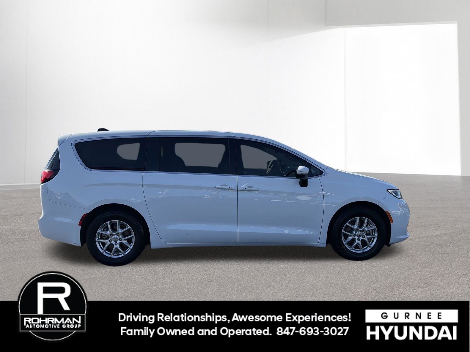 2023 Chrysler Pacifica Touring L