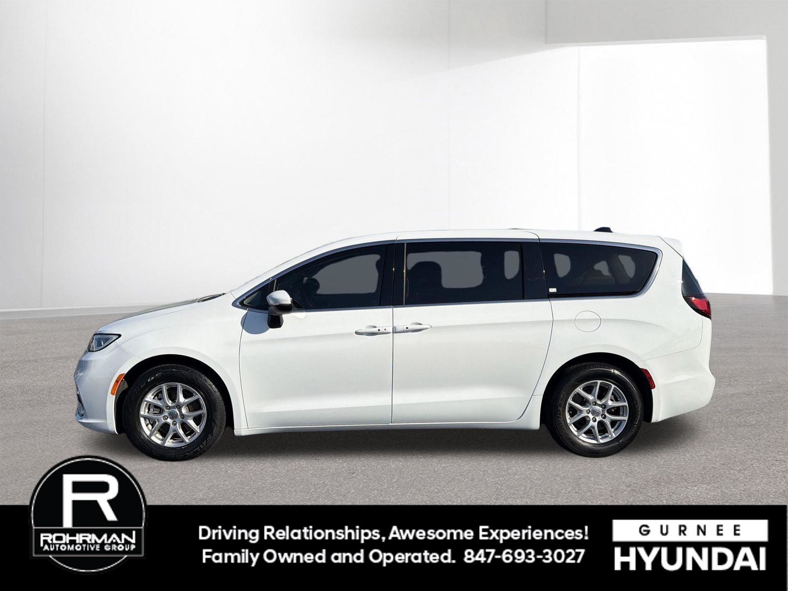 2023 Chrysler Pacifica Touring L
