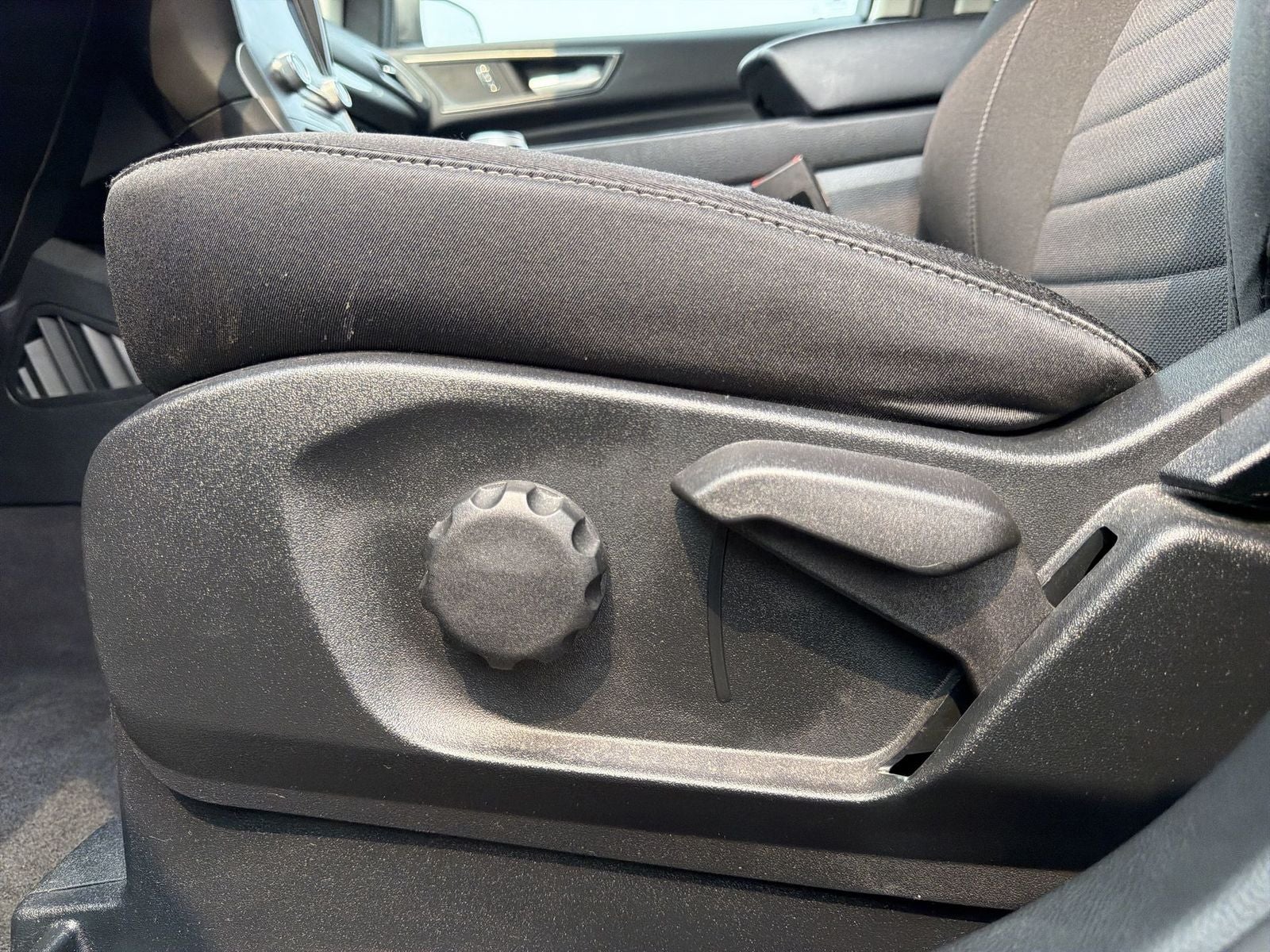 2021 Ford Edge SE