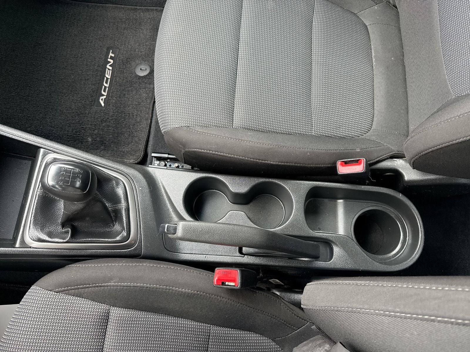 2018 Hyundai ACCENT SE