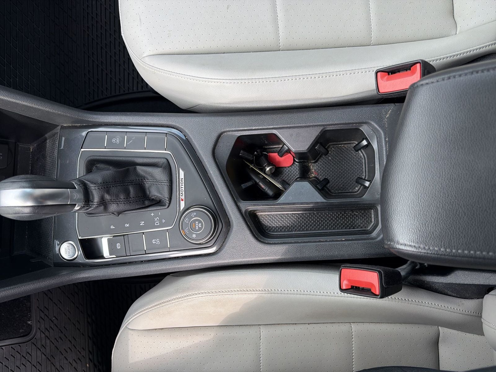 2018 Volkswagen Tiguan 2.0T SEL 4Motion