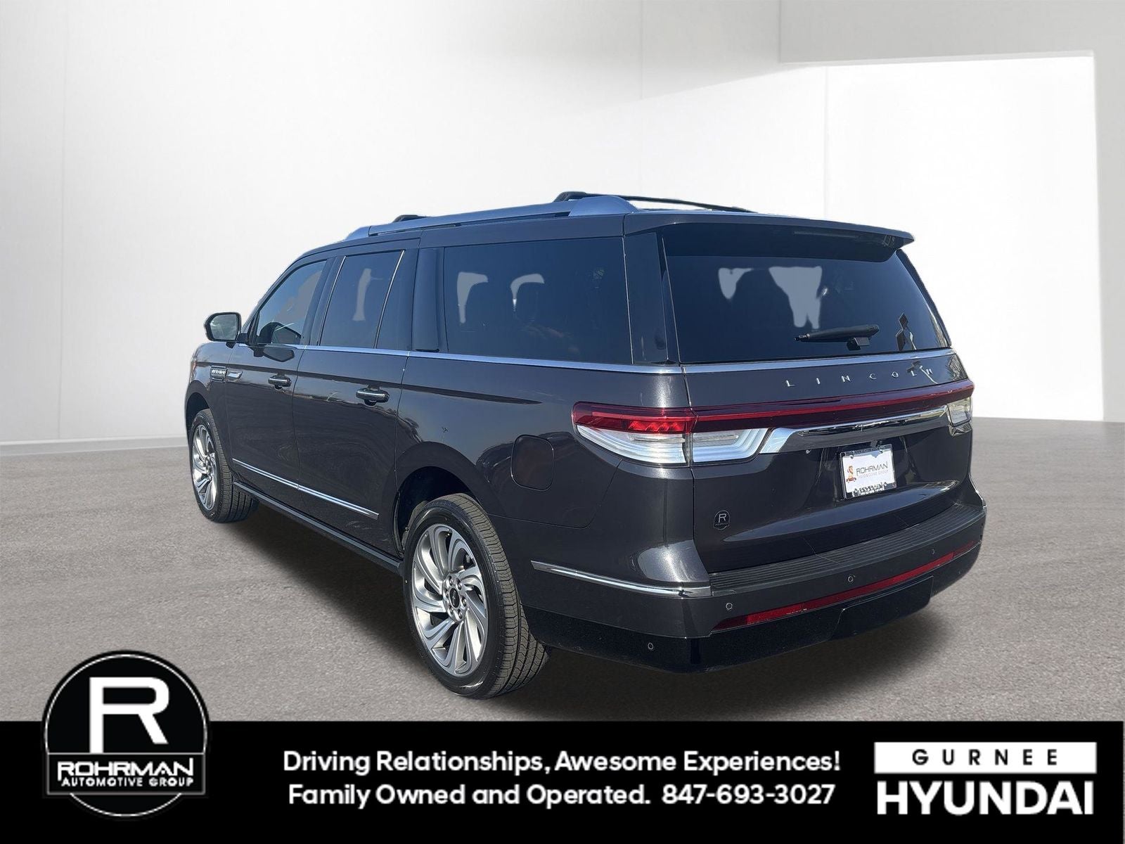 2023 Lincoln Navigator L Reserve