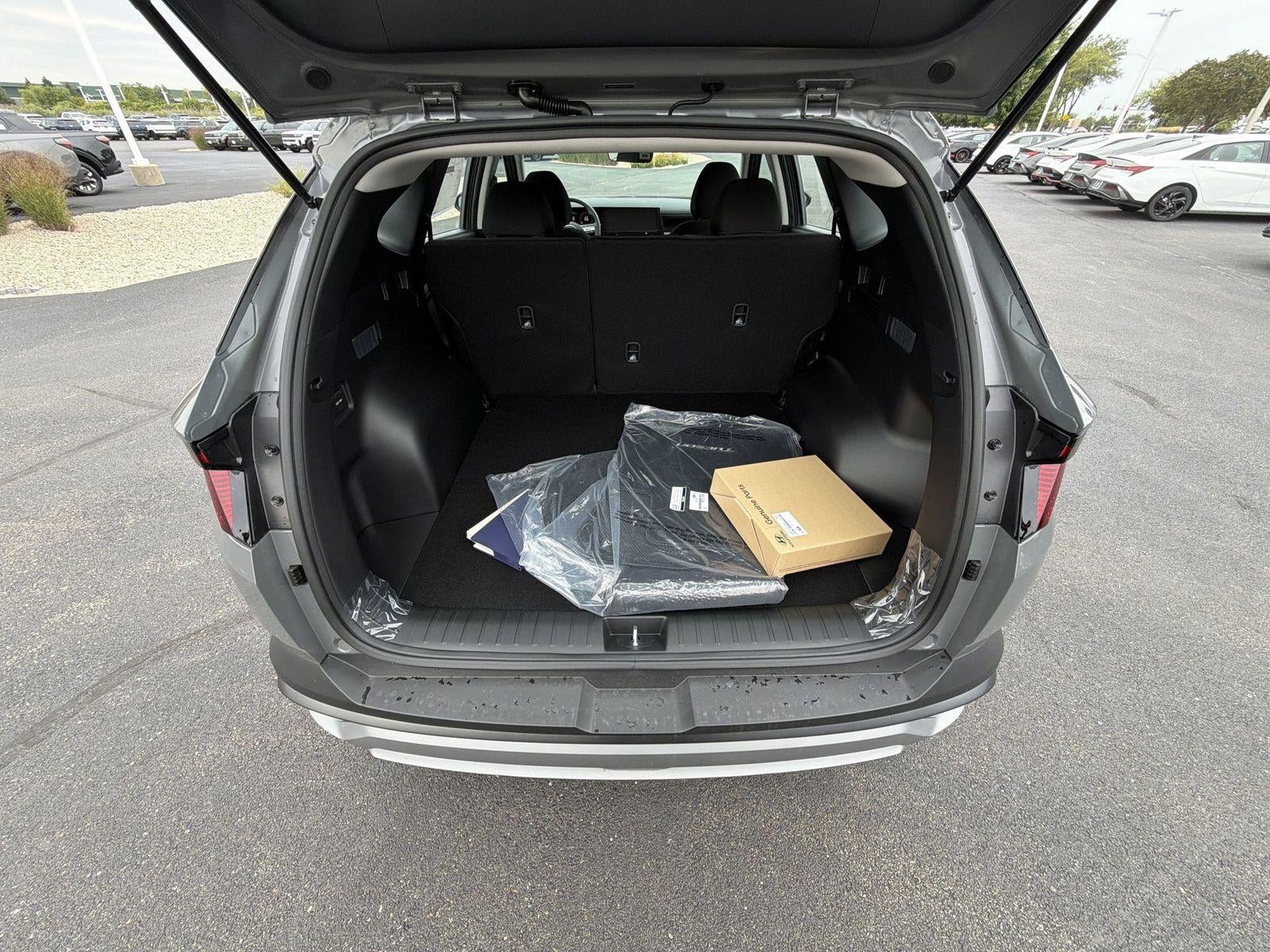 2026 Hyundai TUCSON SE