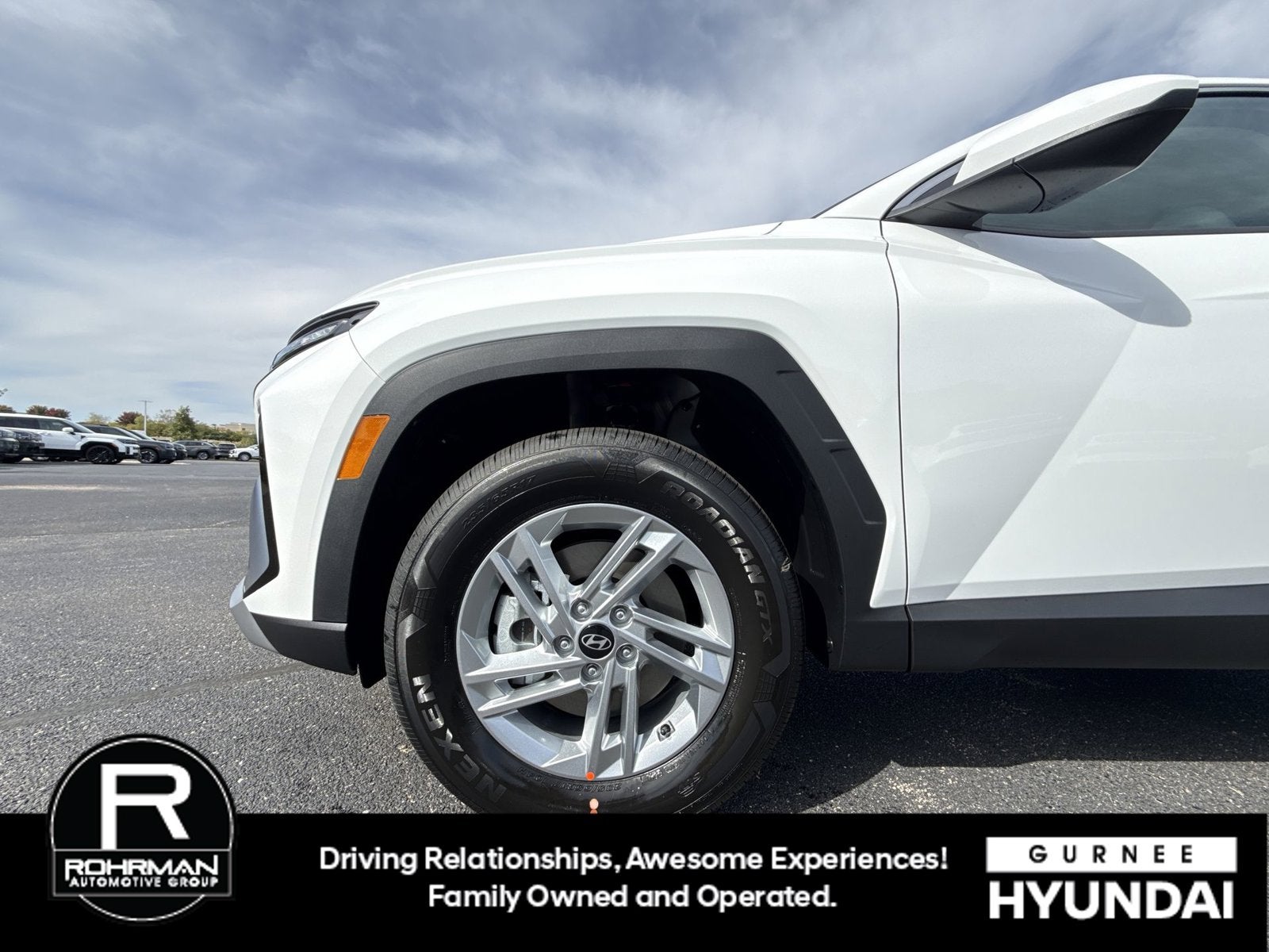 2026 Hyundai TUCSON SE