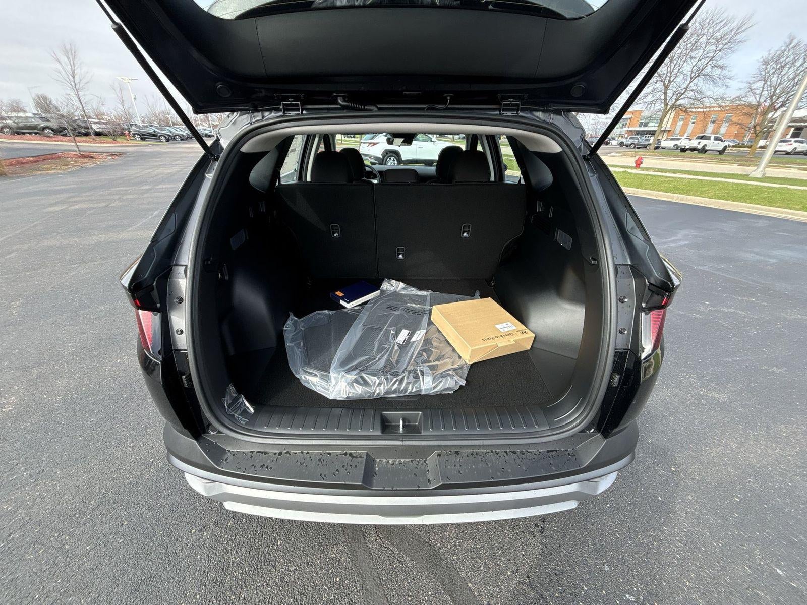 2026 Hyundai TUCSON SE