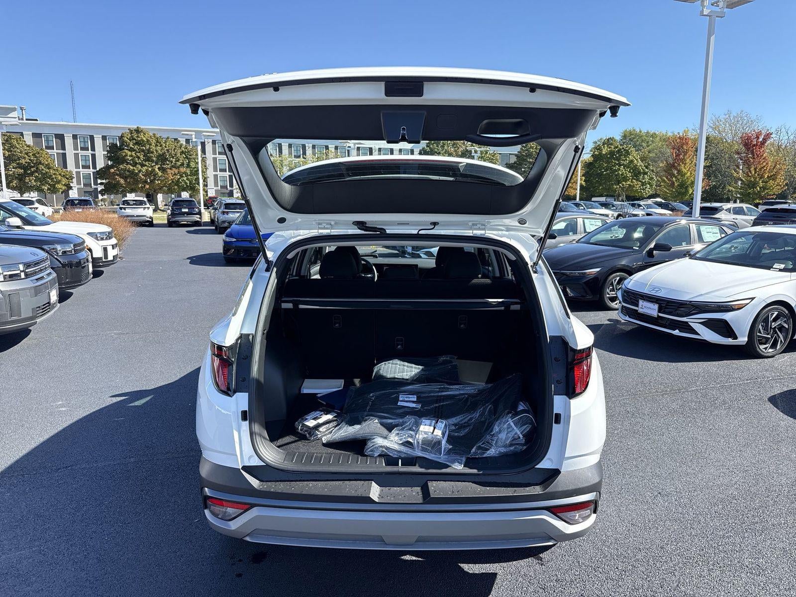 2026 Hyundai TUCSON SE