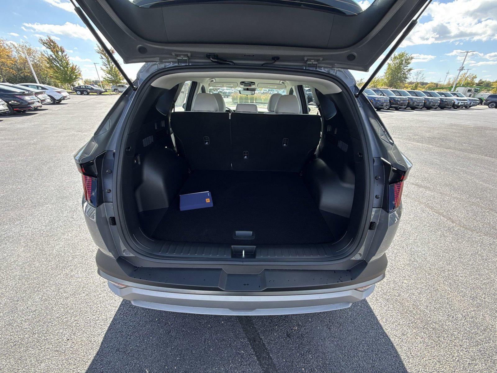 2026 Hyundai TUCSON SE