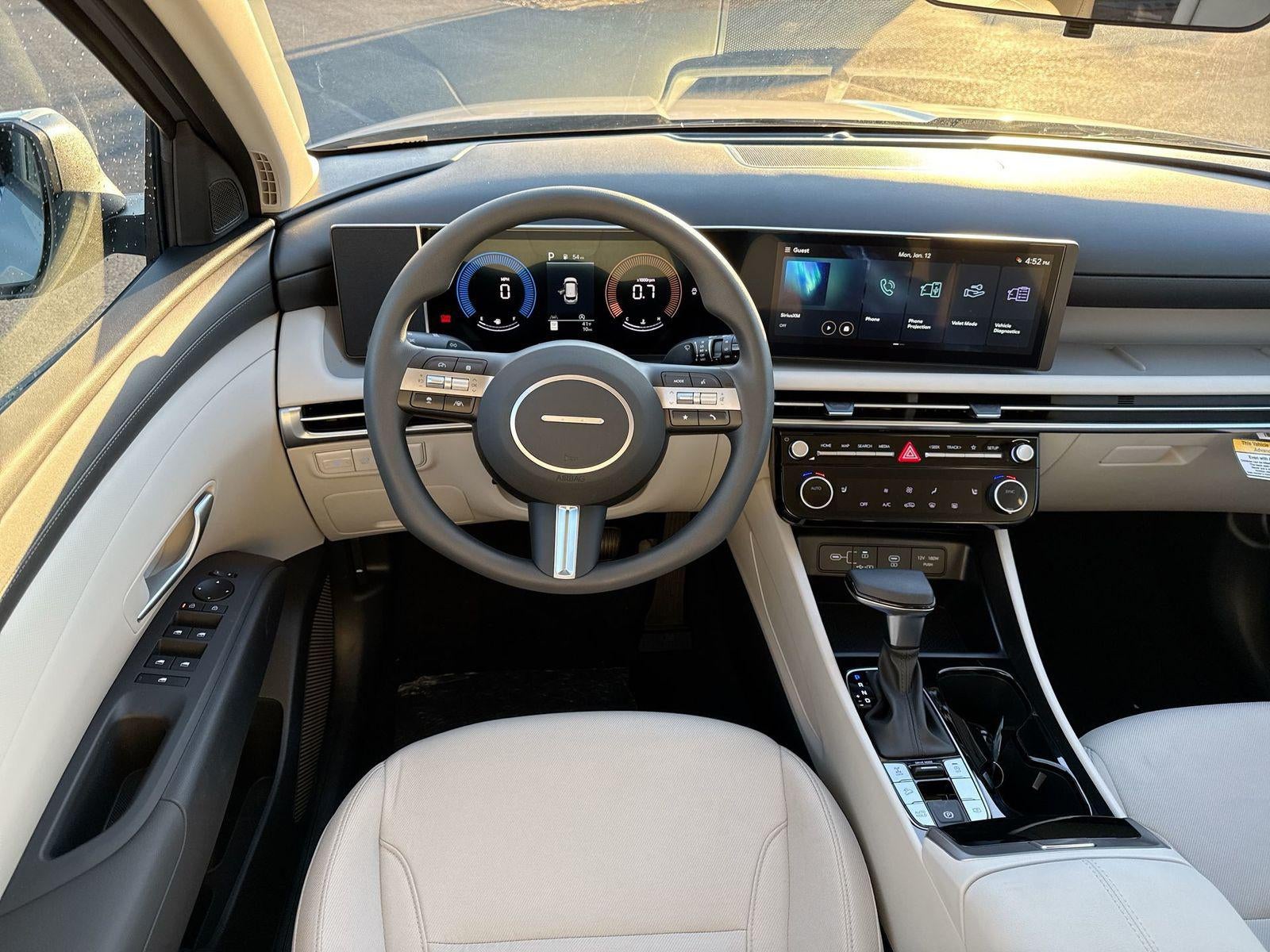 2026 Hyundai TUCSON SEL