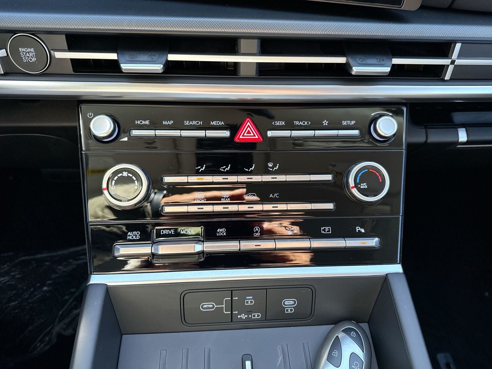 2026 Hyundai SANTA FE SE