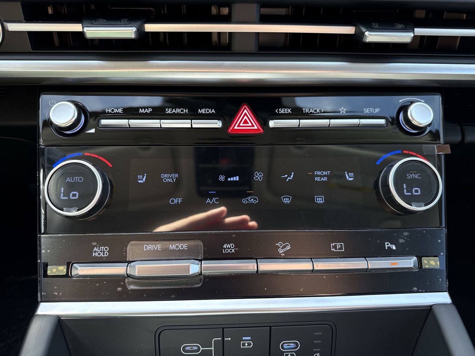 2027 Hyundai SANTA FE HYBRID SEL