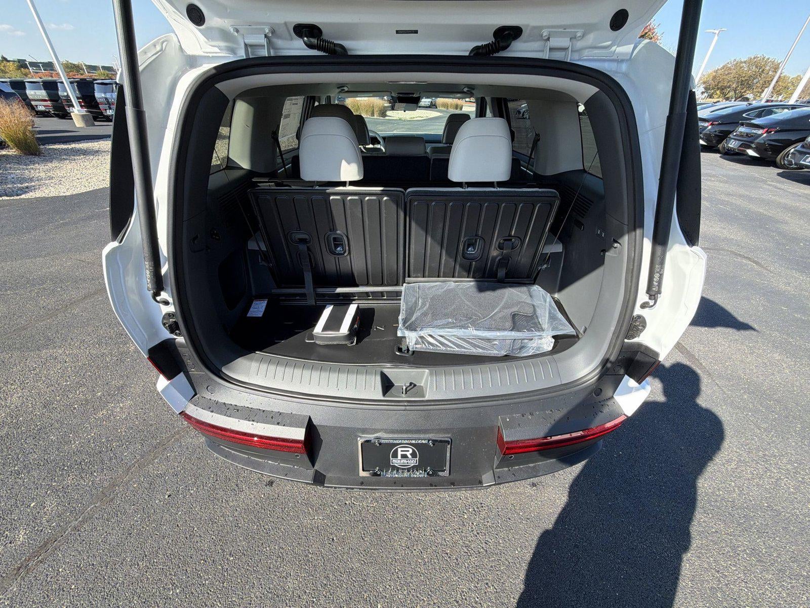 2027 Hyundai SANTA FE HYBRID SEL