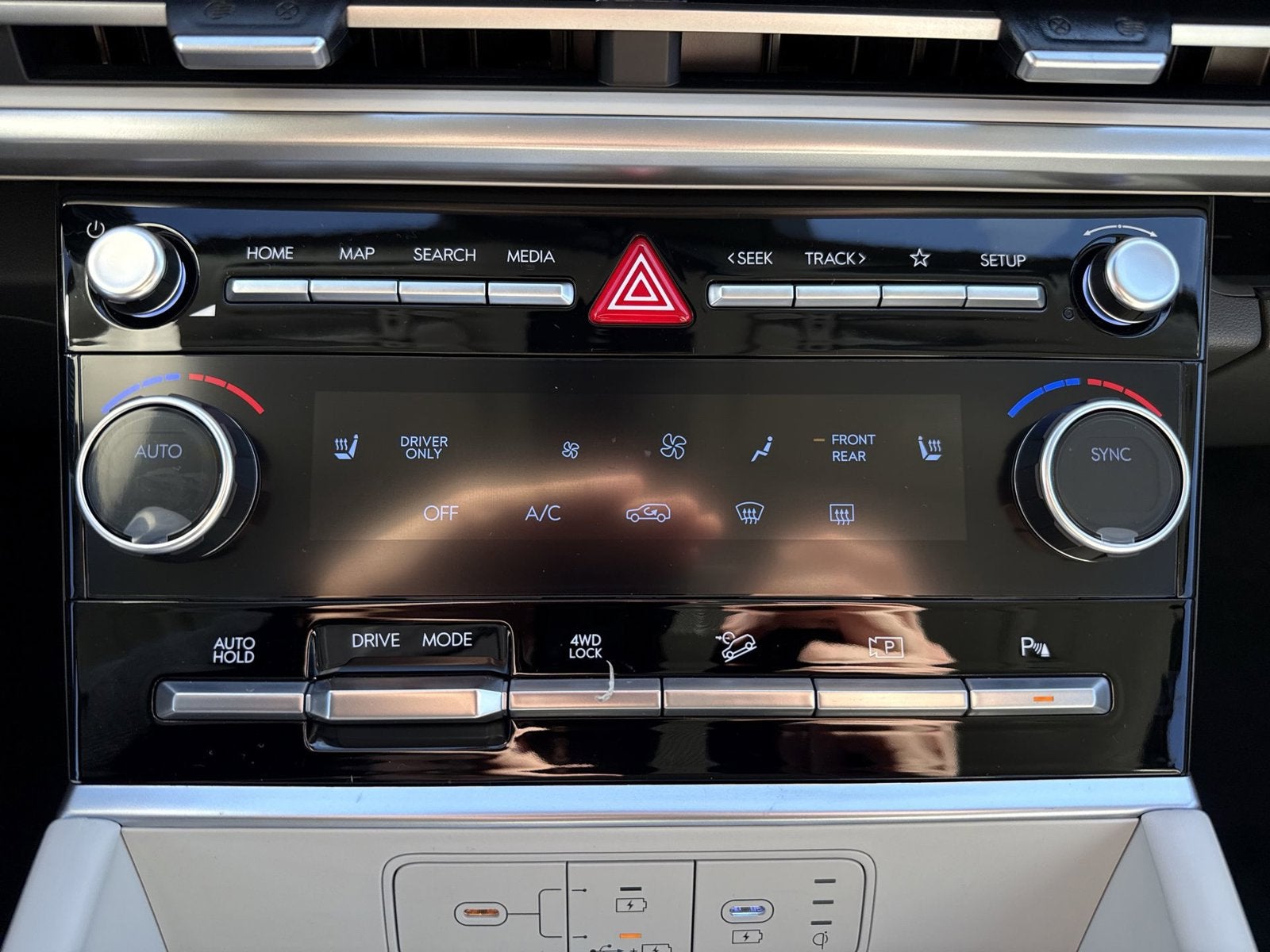 2027 Hyundai SANTA FE HYBRID SEL