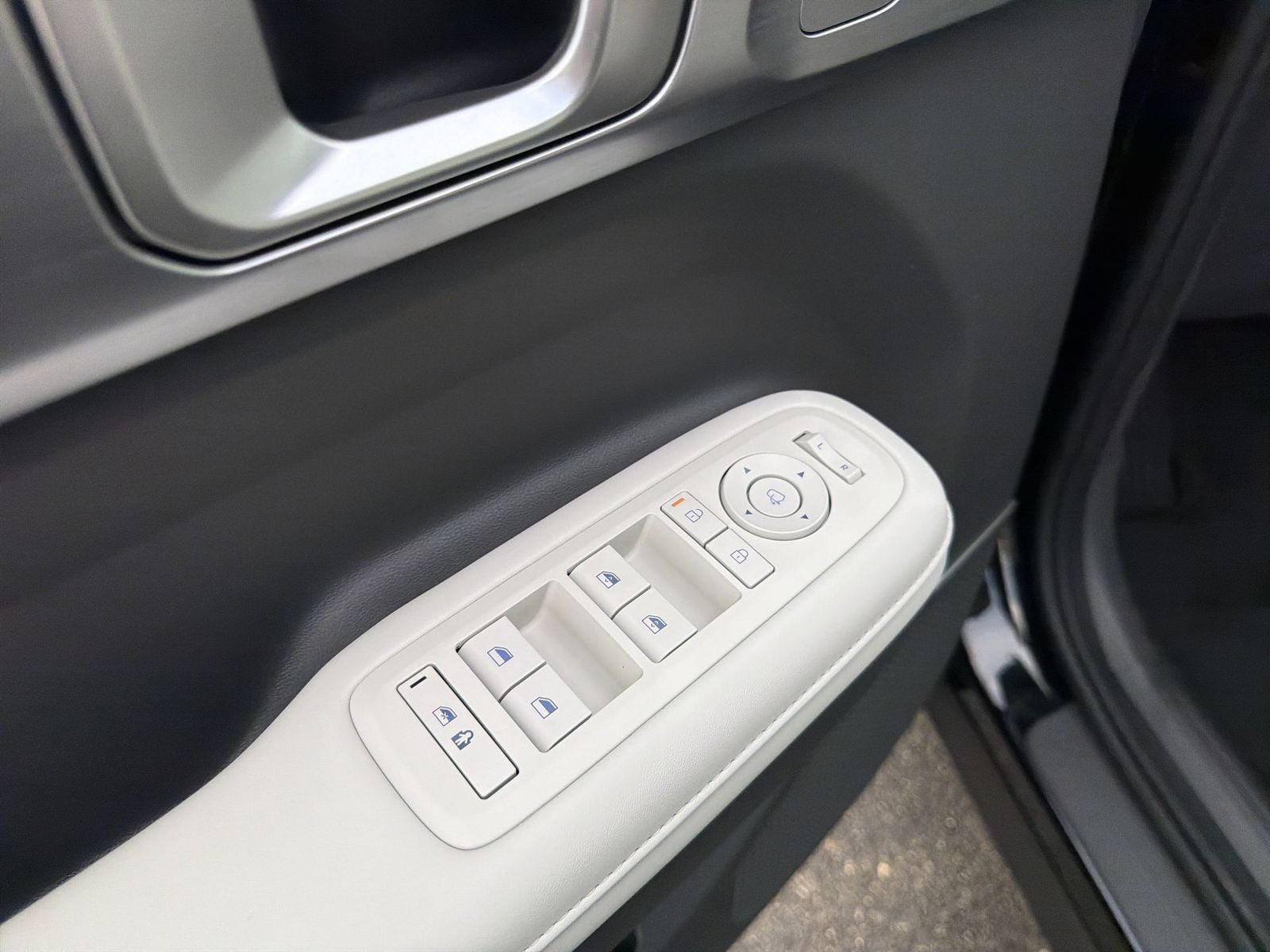 2027 Hyundai SANTA FE HYBRID Limited