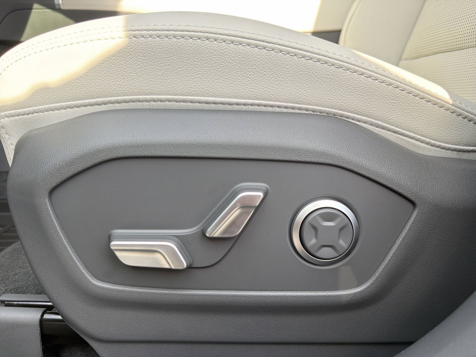 2027 Hyundai SANTA FE HYBRID Limited