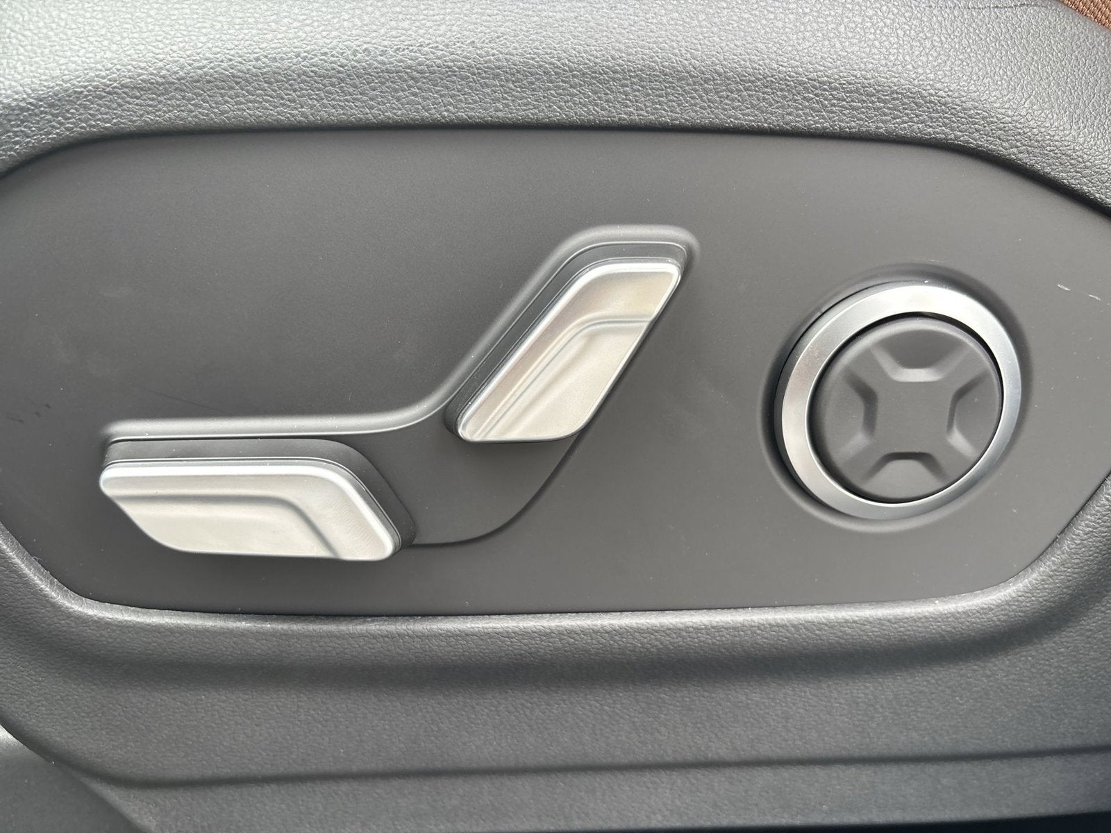 2027 Hyundai SANTA FE HYBRID Limited