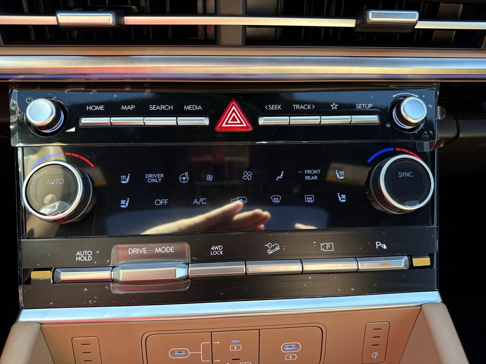 2027 Hyundai SANTA FE HYBRID Limited