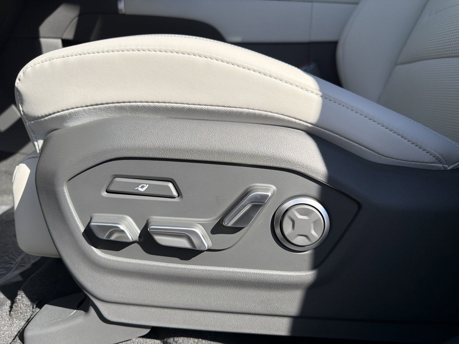 2027 Hyundai SANTA FE HYBRID Calligraphy