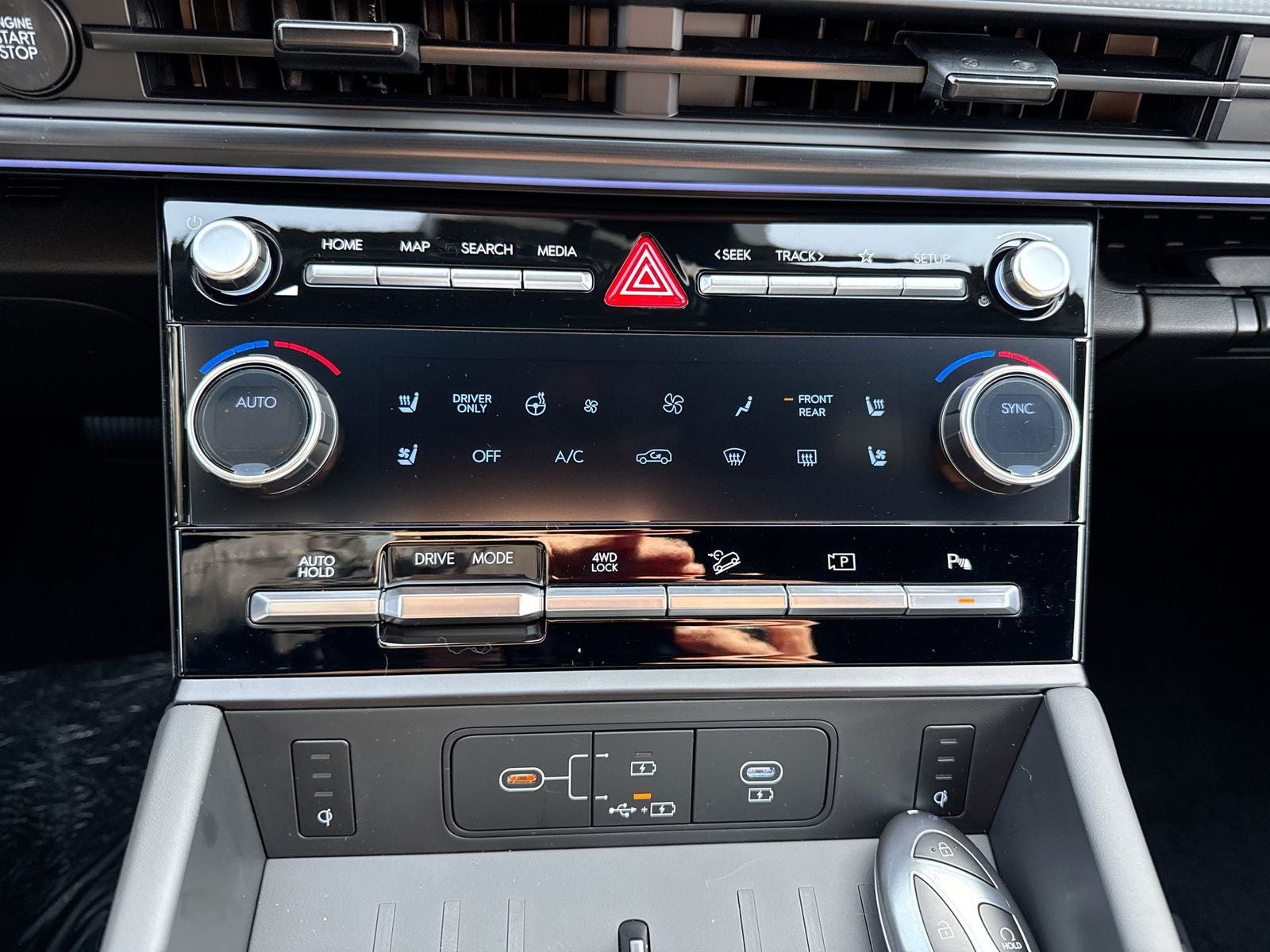 2026 Hyundai SANTA FE HYBRID Calligraphy