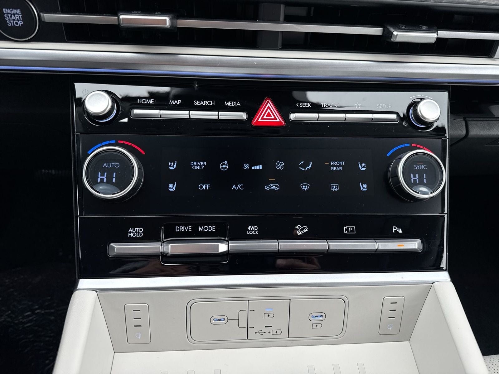 2026 Hyundai SANTA FE HYBRID Calligraphy