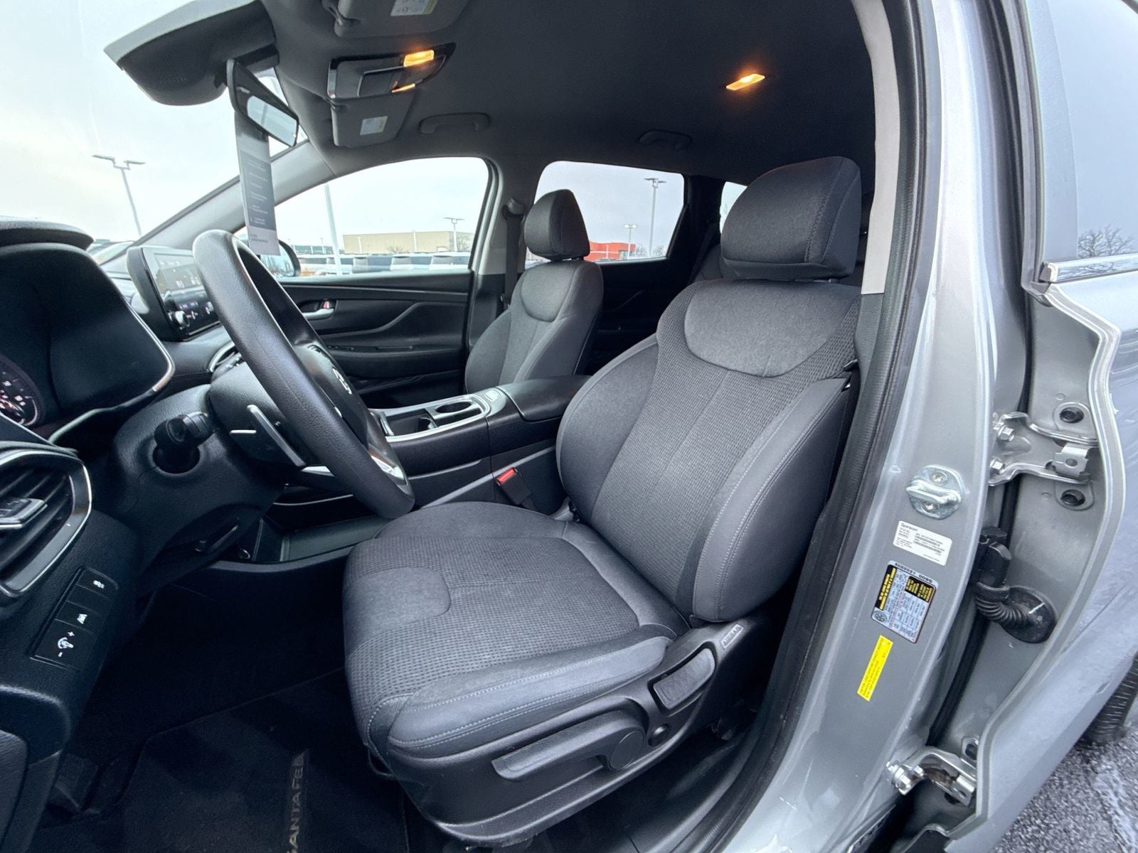 2022 Hyundai SANTA FE SE