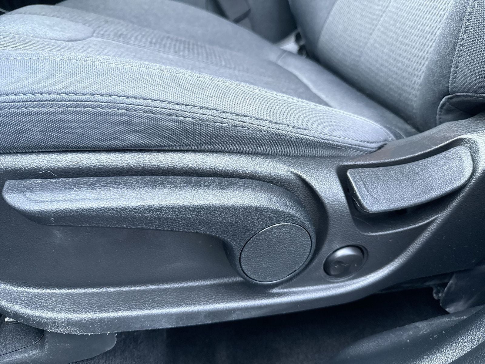 2022 Hyundai SANTA FE SE