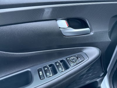 2022 Hyundai SANTA FE SE