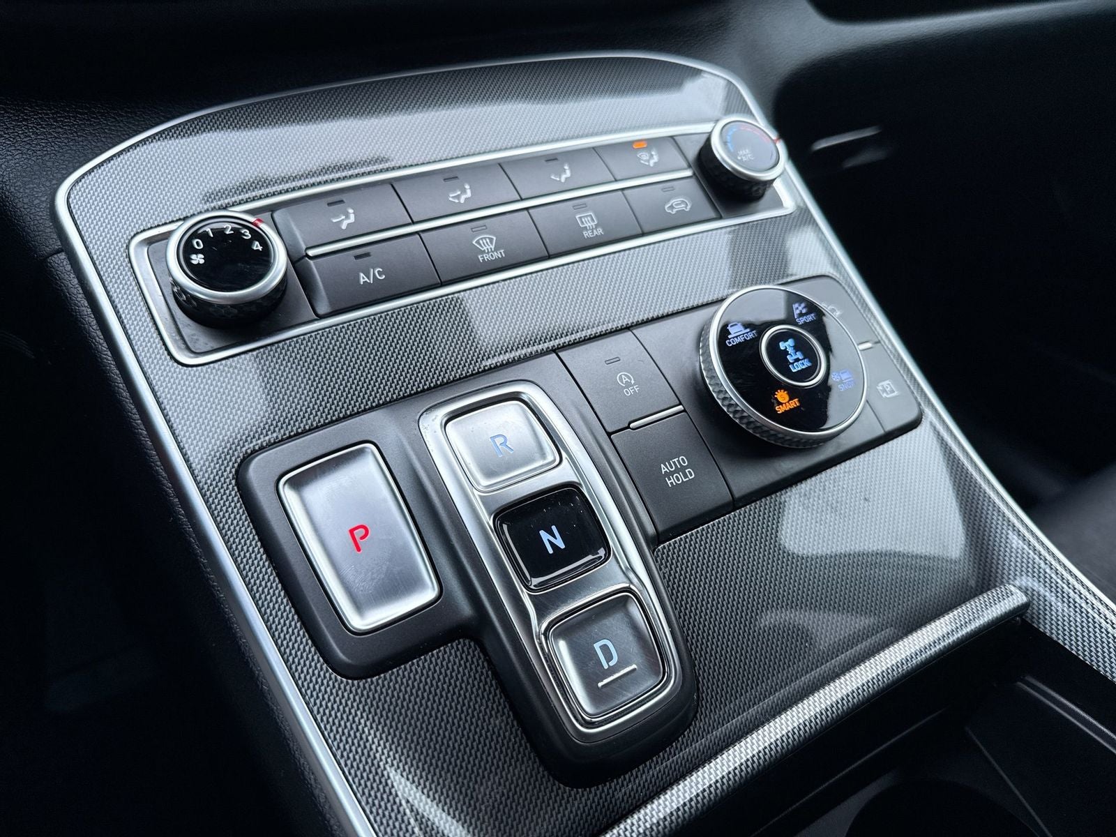 2022 Hyundai SANTA FE SE