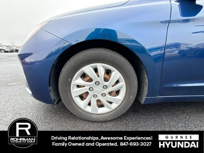 2019 Hyundai ELANTRA SE