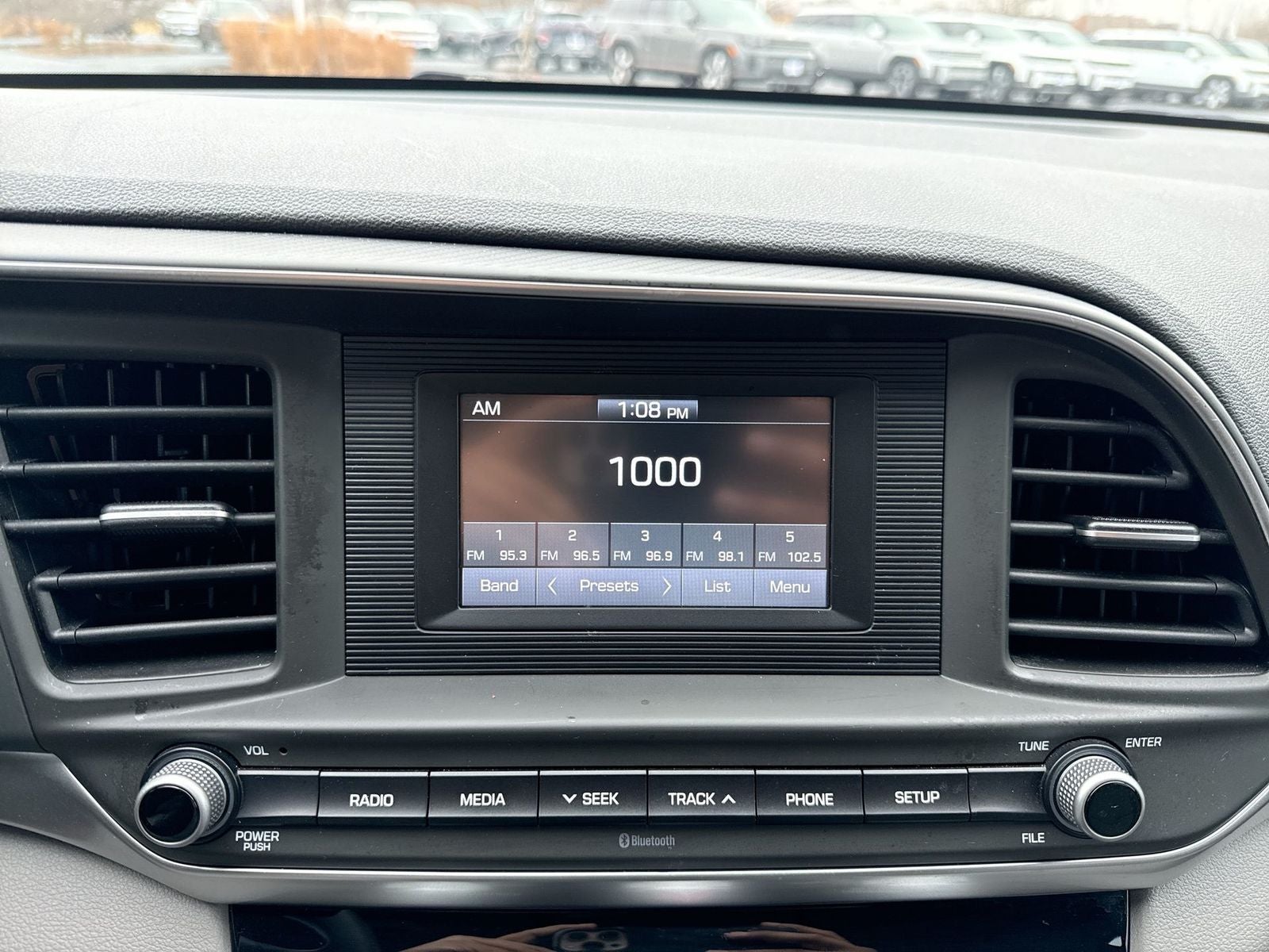 2019 Hyundai ELANTRA SE