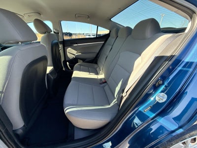 2019 Hyundai ELANTRA SE