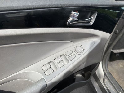 2013 Hyundai SONATA Limited