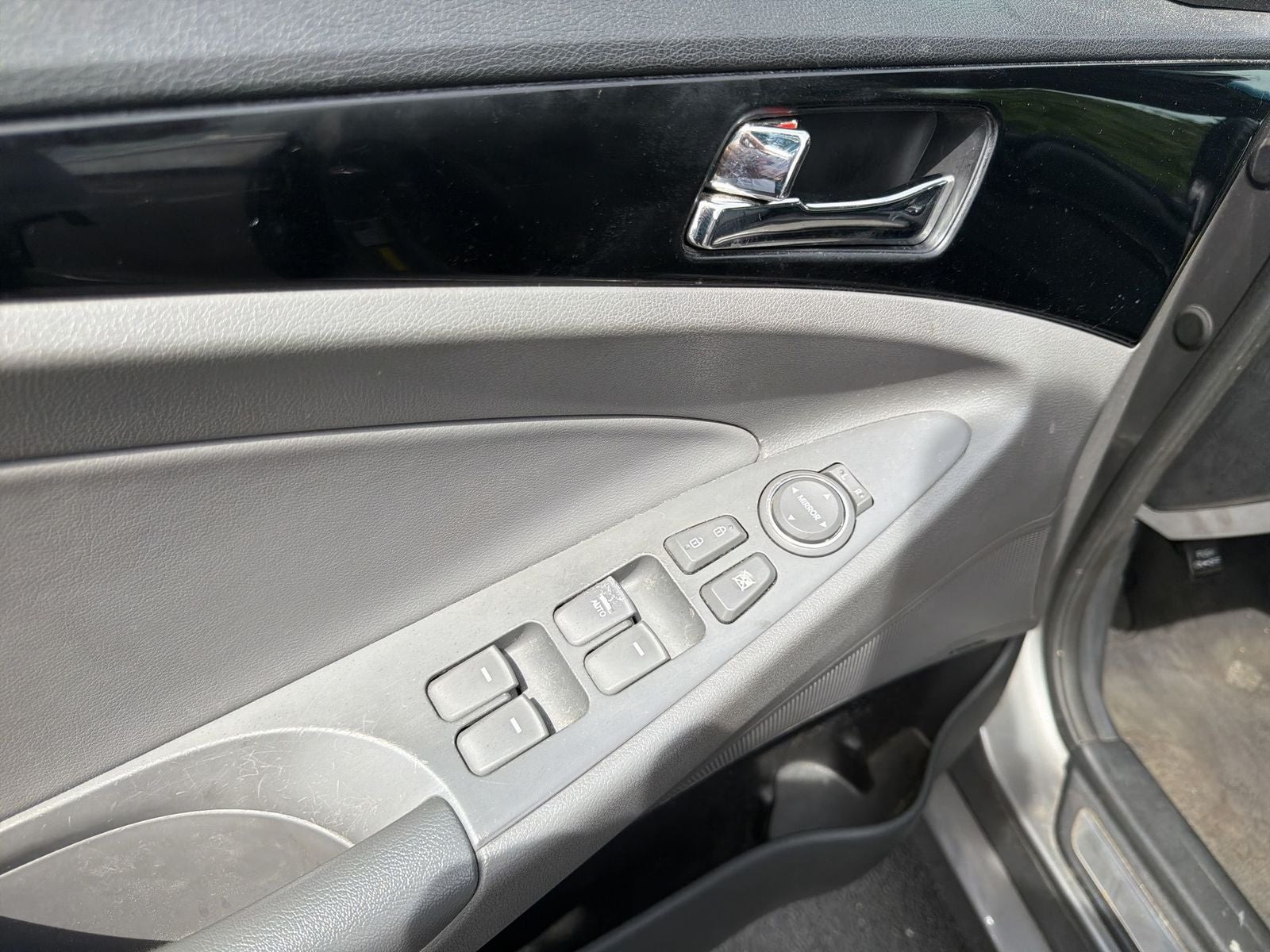 2013 Hyundai SONATA Limited