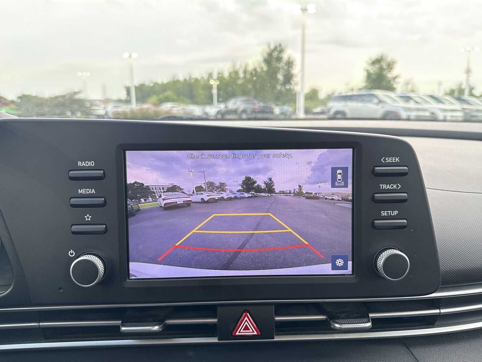 2021 Hyundai ELANTRA SE
